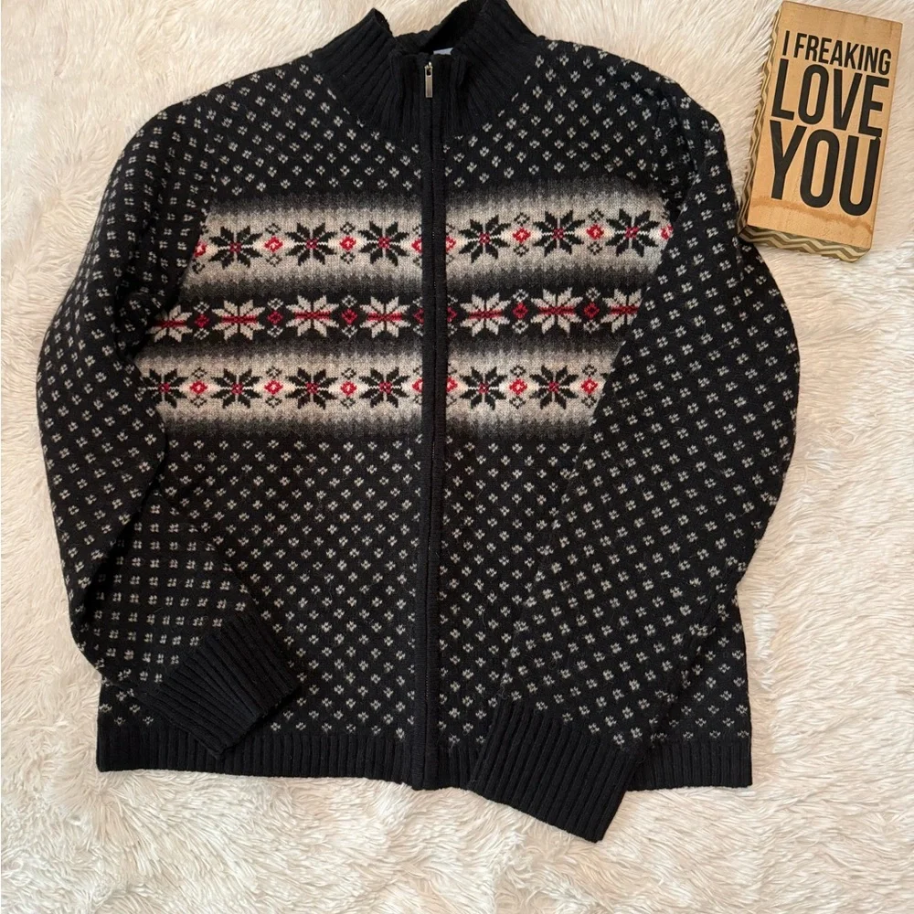 🎉HP🎉 Frost Black and Gray Snowflake Cardigan Zip Sweater